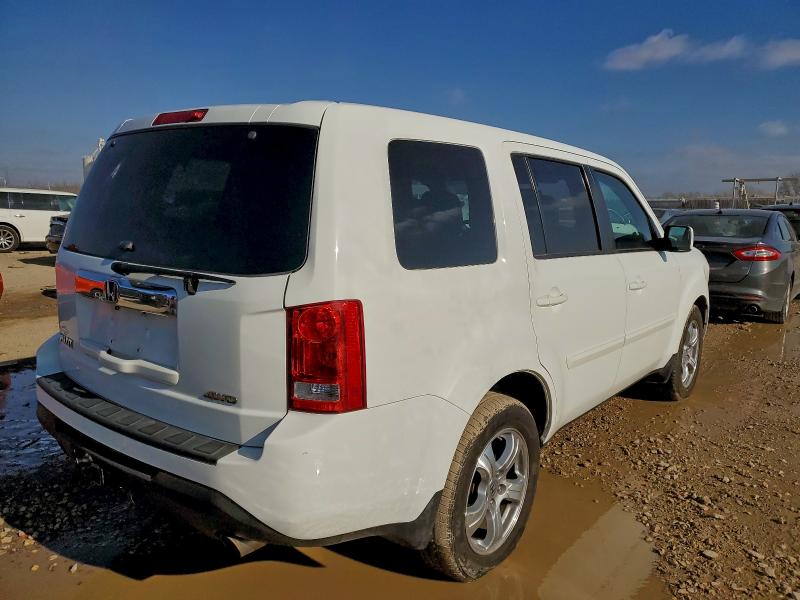 Photo 3 from auction – 2015 HONDA PILOT EXL with VIN 5FNYF4H51FB039442