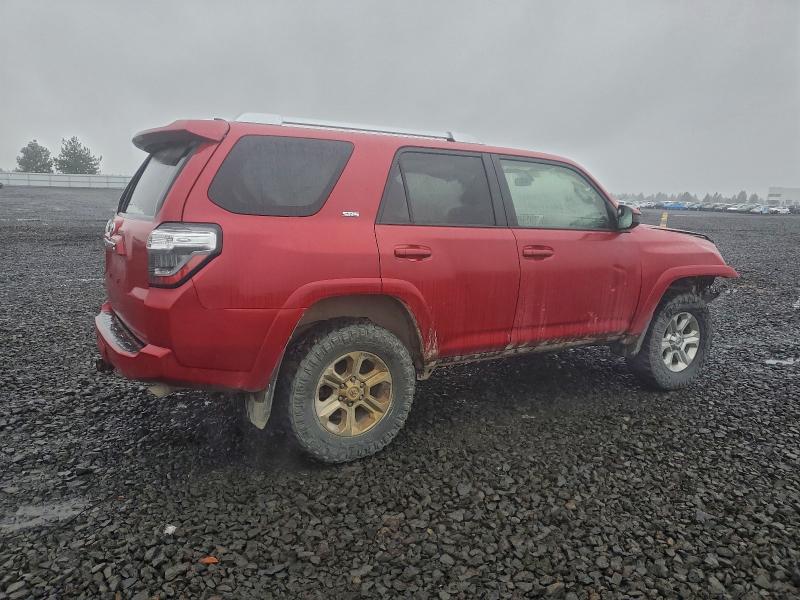 Photo 3 from auction – 2018 TOYOTA 4RUNNER SR with VIN JTEBU5JR2J5551621