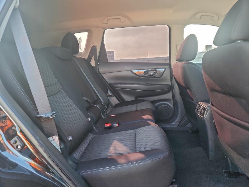 Photo 10 from auction – 2018 NISSAN ROGUE S with VIN 5N1AT2MT8JC764329