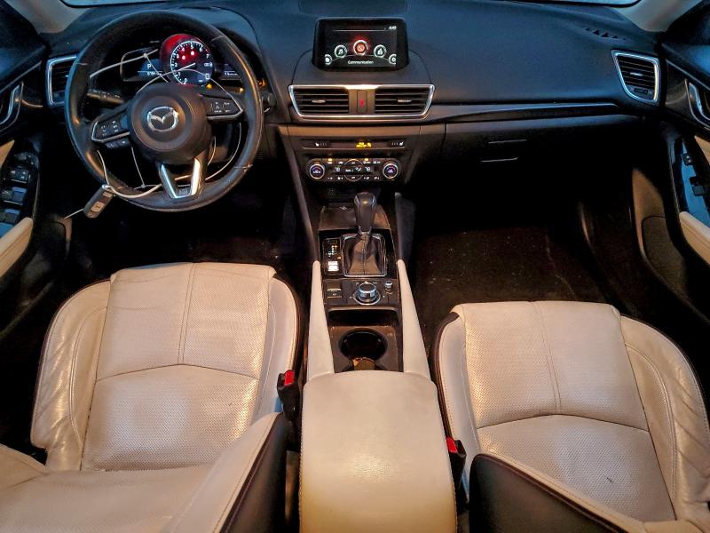 Photo 8 from auction – 2018 MAZDA 3 with VIN 3MZBN1M33JM169137