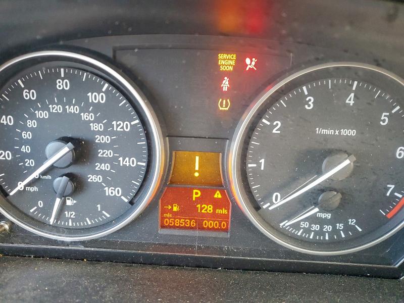 Photo 9 from auction – 2015 BMW X1 XDRIVE2 with VIN WBAVL1C5XFVY39463