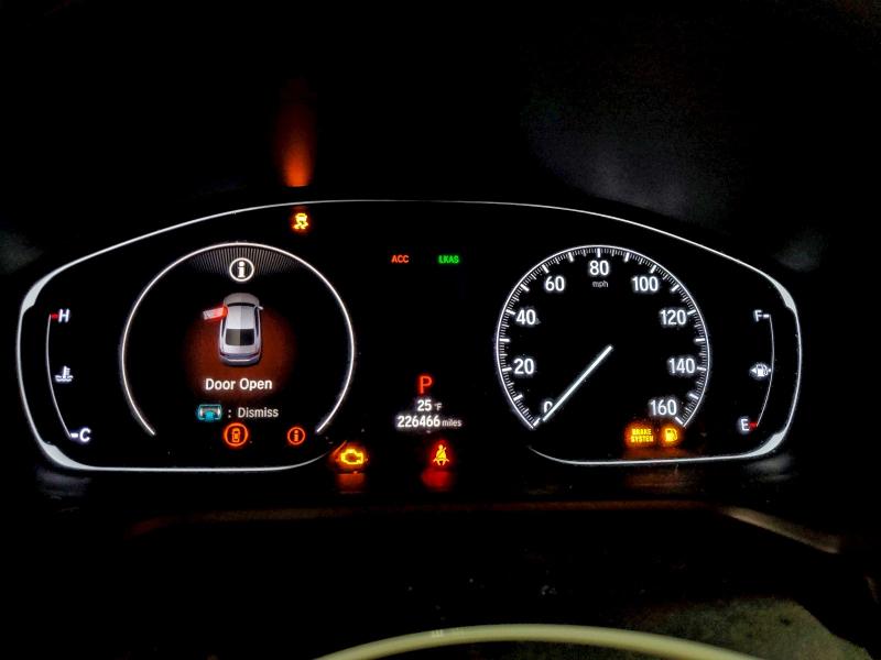Photo 9 from auction – 2018 HONDA ACCORD with VIN 1HGCV1F55JA076382