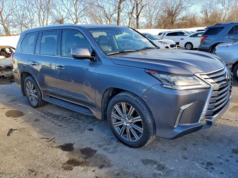 Photo 4 from auction – 2017 LEXUS LX 570 with VIN JTJHY7AX9H4228399