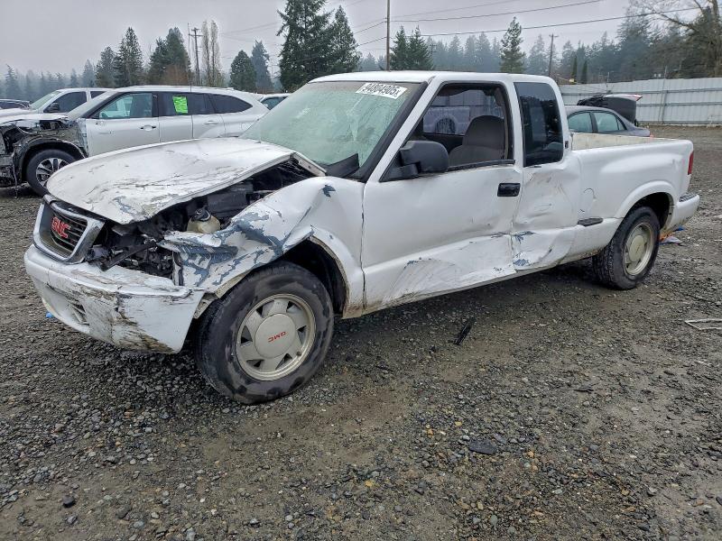 GMC SONOMA 2003 with VIN 1GTCS19H738138503 - Photo from auction