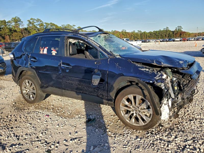 Photo 4 from auction – 2025 TOYOTA RAV4 LIMIT with VIN 2T3Y1RFV6SW405849
