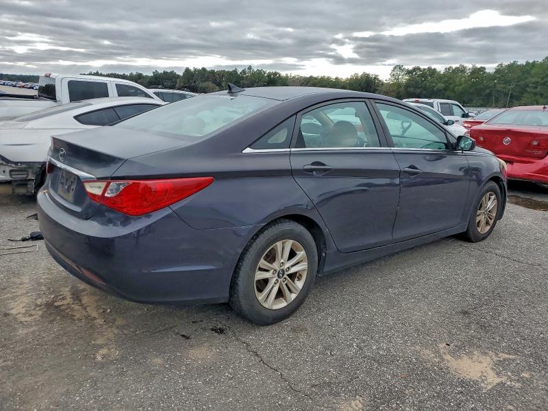 Photo 3 from auction – 2011 HYUNDAI SONATA GLS with VIN 5NPEB4AC9BH018731