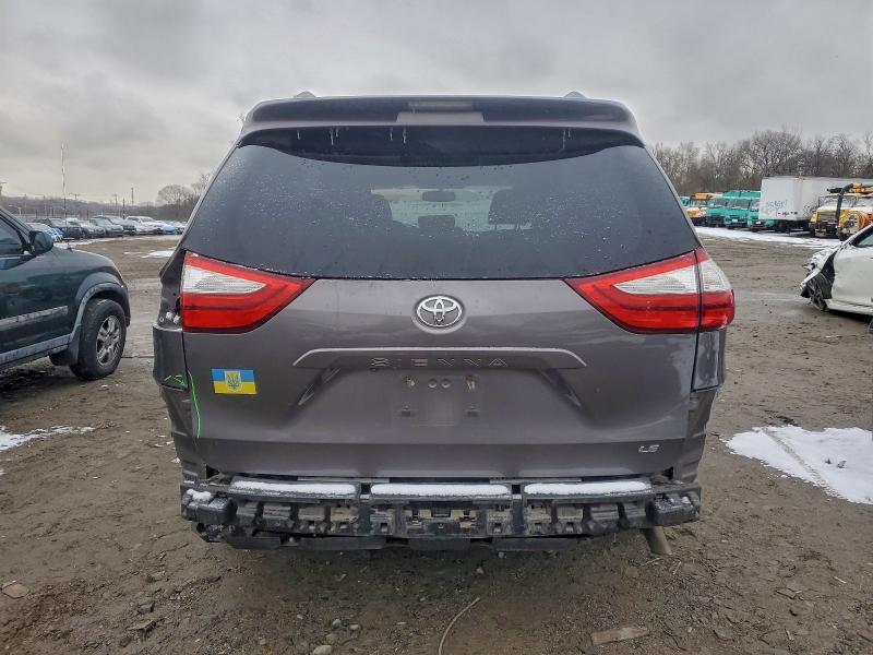 Photo 6 from auction – 2015 TOYOTA SIENNA LE with VIN 5TDKK3DC6FS567229