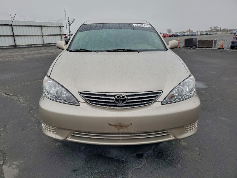 Photo 5 from auction – 2005 TOYOTA CAMRY LE with VIN 4T1BE30K75U993845