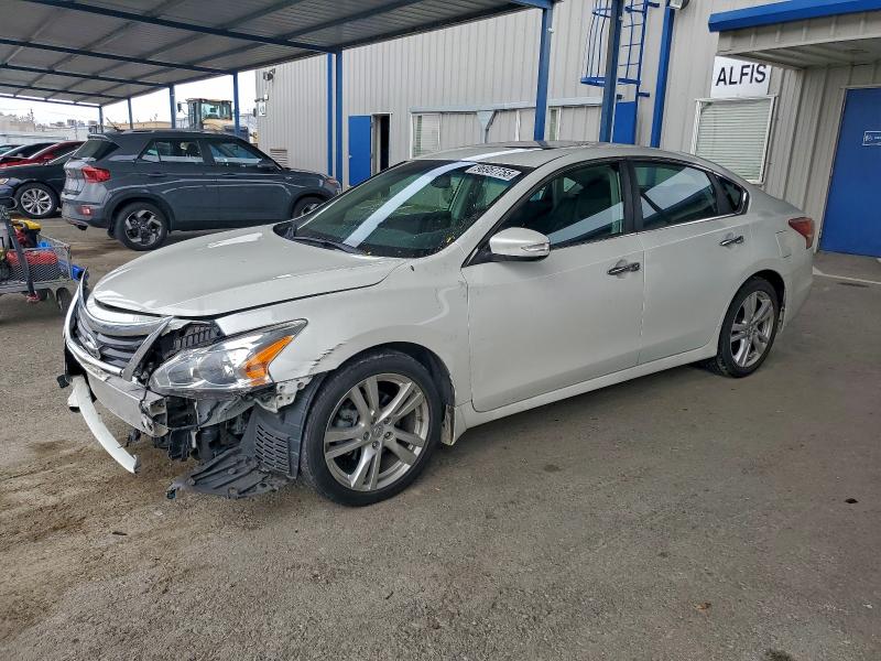 NISSAN ALTIMA 3.5 2013 with VIN 1N4BL3AP2DN485463 - Photo from auction