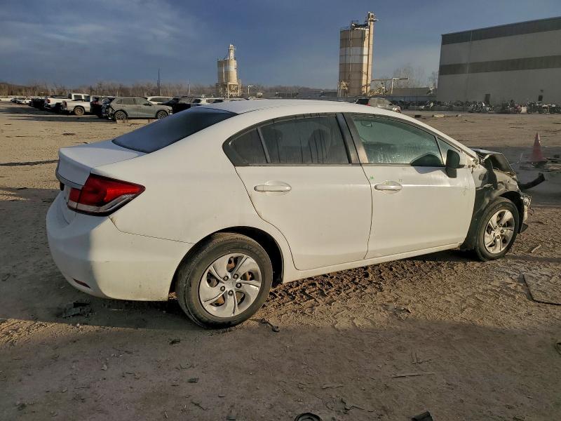 Photo 3 from auction – 2015 HONDA CIVIC LX with VIN 19XFB2F52FE235325