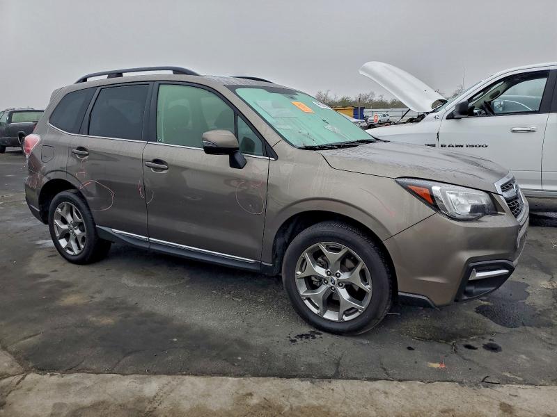 Photo 4 from auction – 2018 SUBARU FORESTER 2 with VIN JF2SJAWC2JH617482