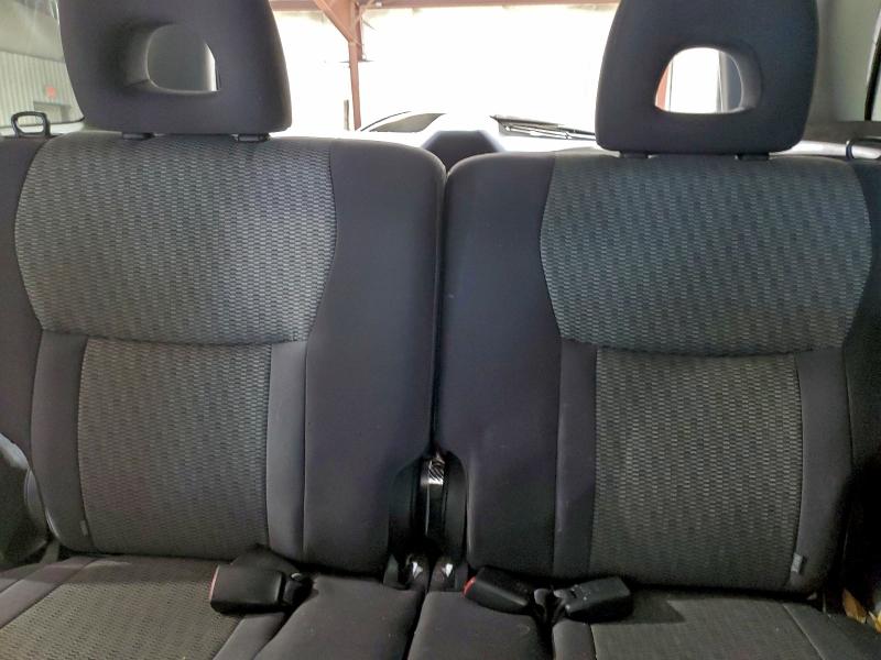 Photo 10 from auction – 2005 TOYOTA RAV4 with VIN JTEHD20V150038497