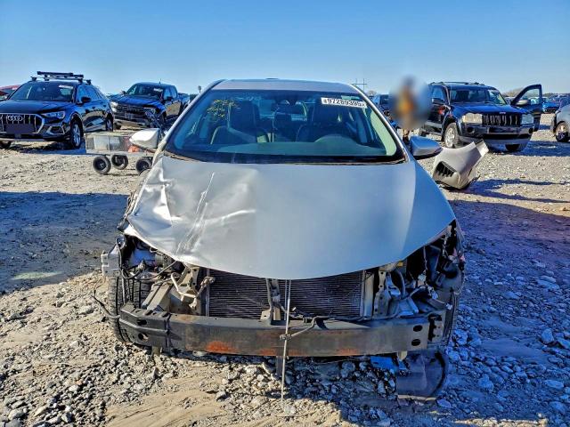 Photo 5 from auction – 2017 TOYOTA COROLLA L with VIN 5YFBURHE4HP619865