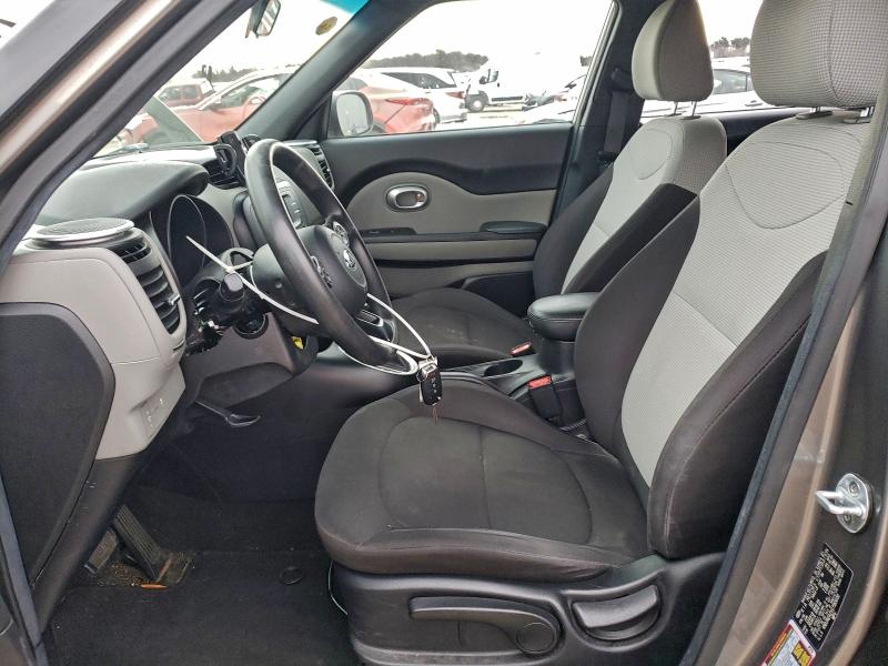 Photo 7 from auction – 2016 KIA SOUL with VIN KNDJN2A2XG7383030