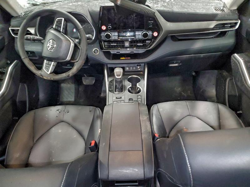 Photo 8 from auction – 2025 TOYOTA HIGHLANDER with VIN 5TDKDRBH5SS586148