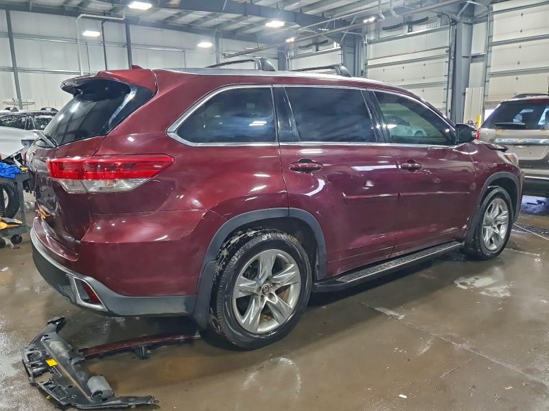 Photo 3 from auction – 2017 TOYOTA HIGHLANDER with VIN 5TDDZRFH6HS469904