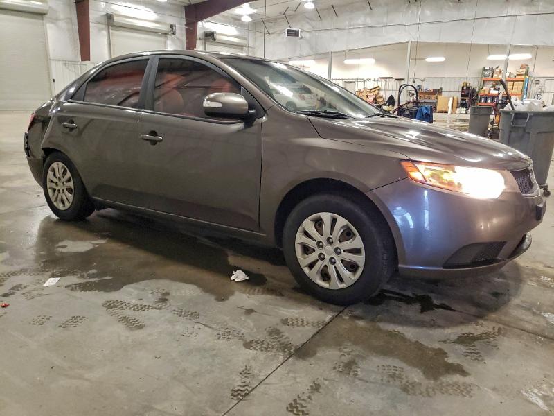 Photo 4 from auction – 2010 KIA FORTE EX with VIN KNAFU4A26A5047041