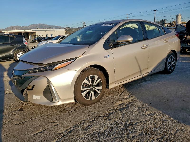 TOYOTA PRIUS PRIM 2017 with VIN JTDKARFP8H3055479 - Photo from auction