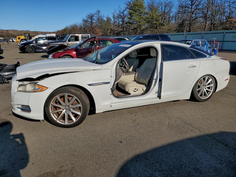 JAGUAR XJ 2011 with VIN SAJWA1CB6BLV05828 - Photo from auction