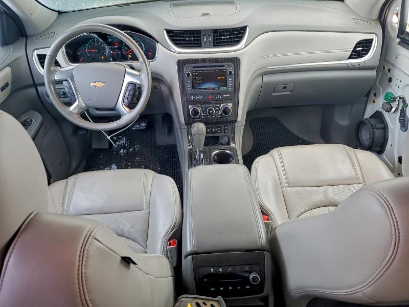 Photo 8 from auction – 2014 CHEVROLET TRAVERSE L with VIN 1GNKRJKD8EJ350036