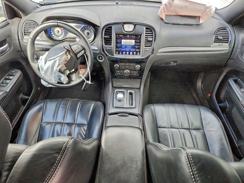 Photo 8 from auction – 2016 CHRYSLER 300 with VIN 2C3CCABT2GH212698