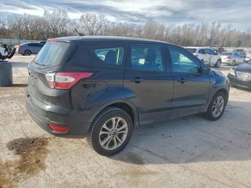 Photo 3 from auction – 2018 FORD ESCAPE S with VIN 1FMCU0F78JUD04074