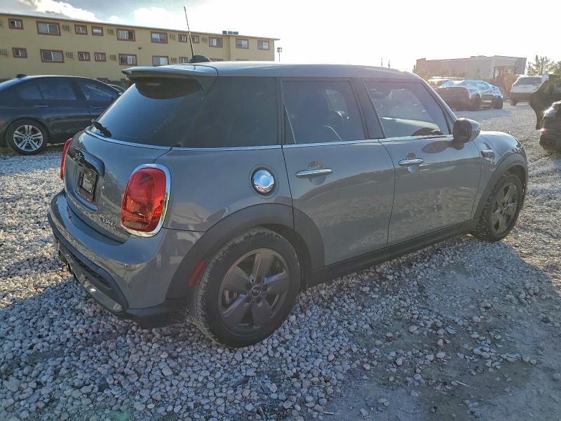 Photo 3 from auction – 2022 MINI COOPER S with VIN WMW53DK03N2R89325