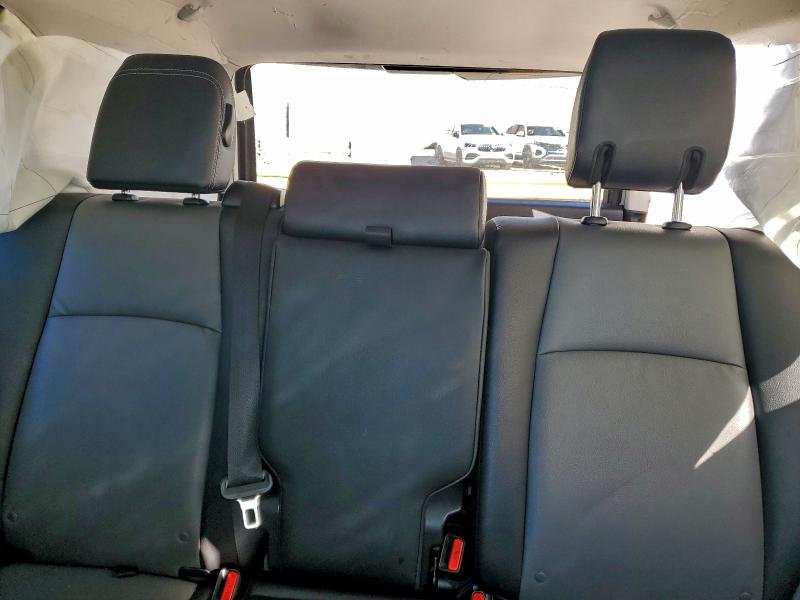 Photo 10 from auction – 2020 TOYOTA 4RUNNER SR with VIN JTEBU5JR2L5812362