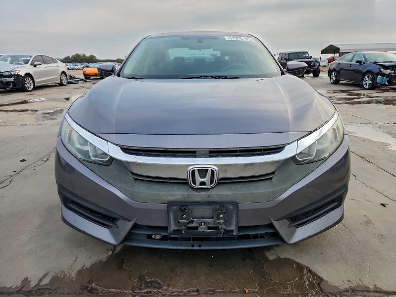 Photo 5 from auction – 2018 HONDA CIVIC EX with VIN 2HGFC2F79JH565864
