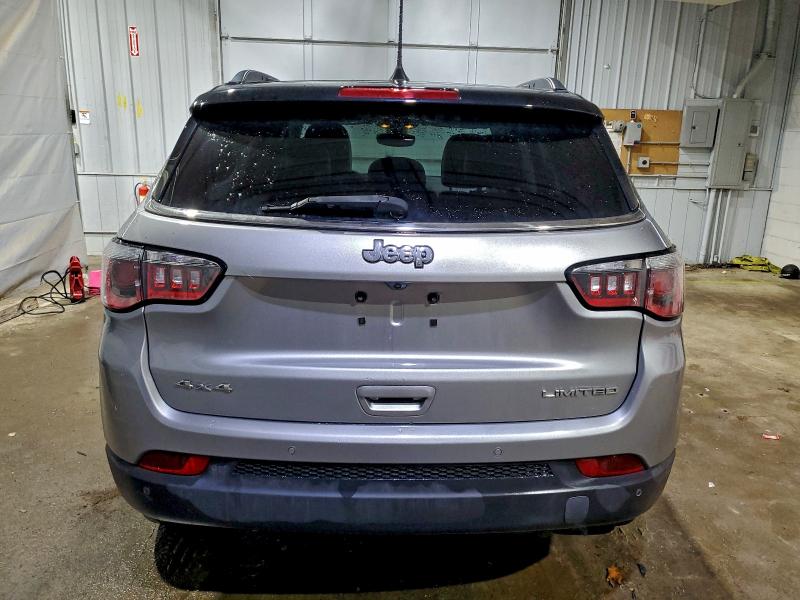 Photo 6 from auction – 2017 JEEP COMPASS with VIN 3C4NJDCB9HT636096