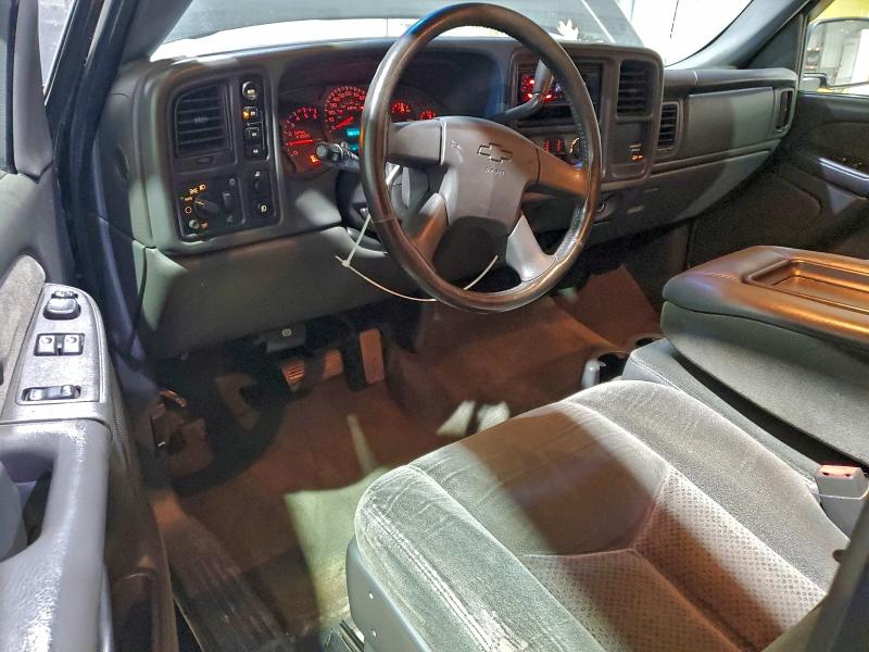 Photo 8 from auction – 2003 CHEVROLET SILVERADO with VIN 2GCEK19T831273635