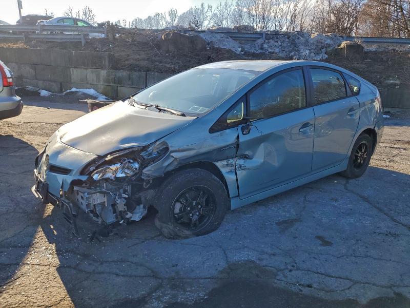 TOYOTA PRIUS 2013 with VIN JTDKN3DU2D5631351 - Photo from auction