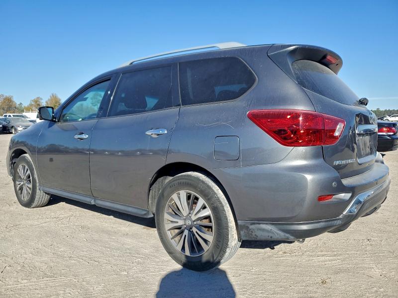 Photo 2 from auction – 2017 NISSAN PATHFINDER with VIN 5N1DR2MNXHC697482
