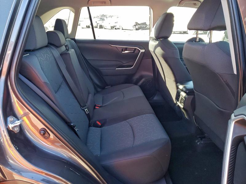 Photo 11 from auction – 2025 TOYOTA RAV4 XLE with VIN 2T3W1RFVXSW425237