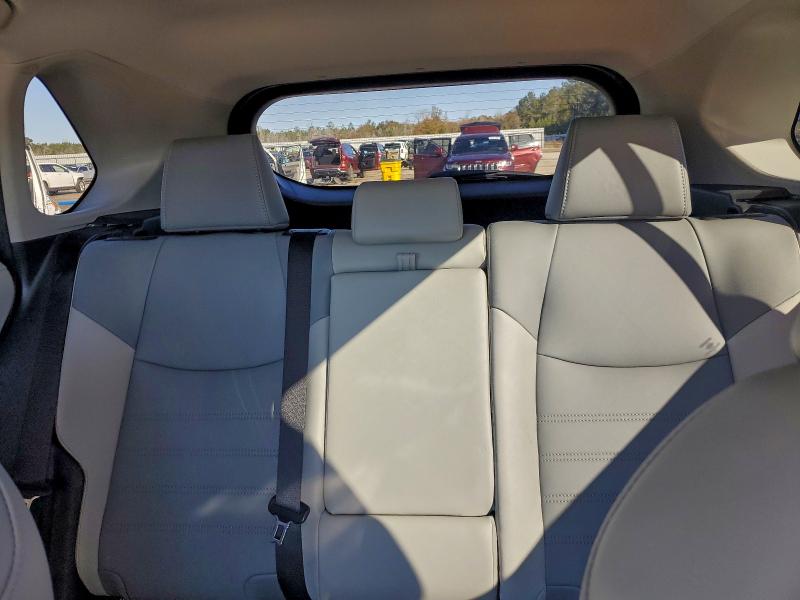 Photo 10 from auction – 2025 TOYOTA RAV4 with VIN 2T3C1RFV7SW407328