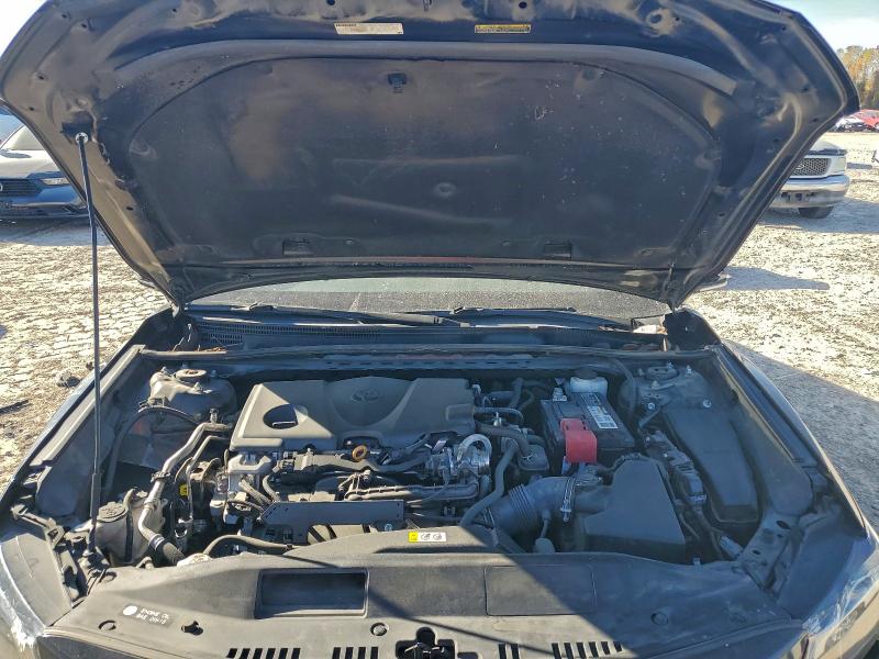 Photo 11 from auction – 2022 TOYOTA CAMRY with VIN 4T1G11AK4NU025111