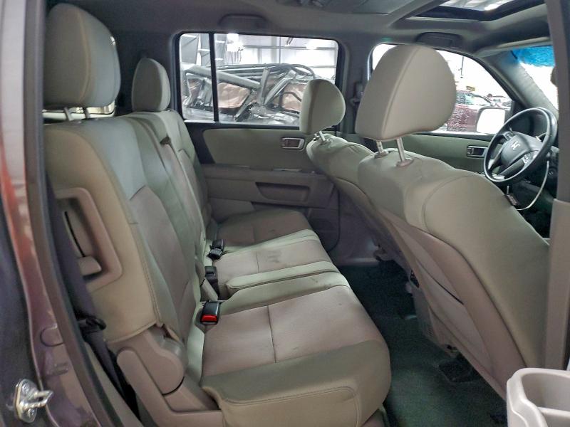 Photo 11 from auction – 2015 HONDA PILOT SE with VIN 5FNYF4H33FB077866