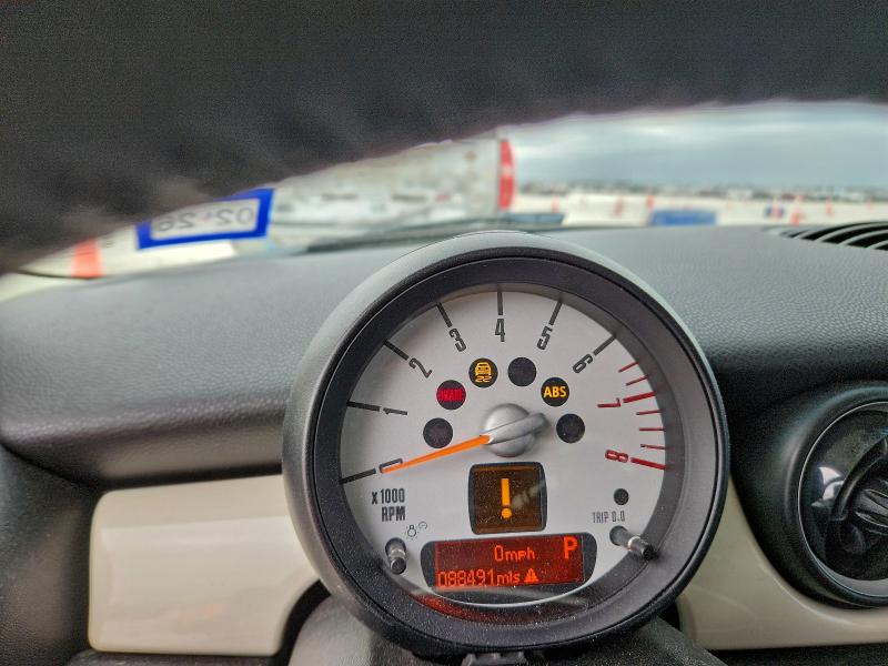 Photo 9 from auction – 2013 MINI COOPER S with VIN WMWSV3C50DT392367