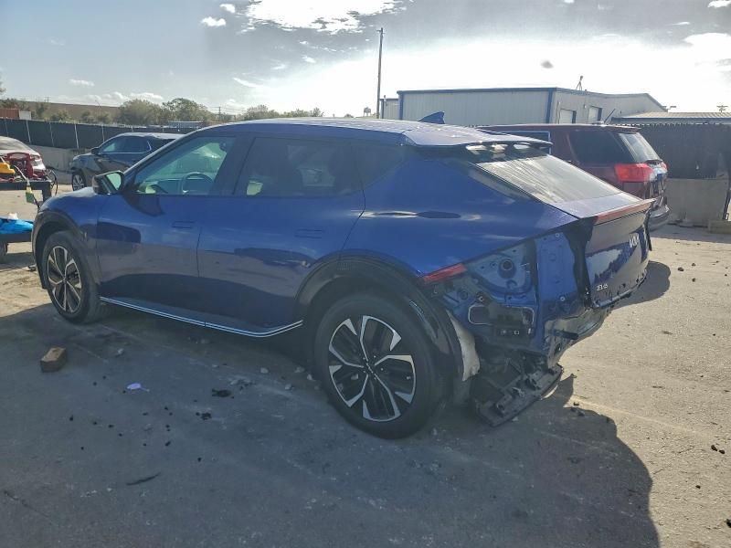 Photo 2 from auction – 2022 KIA EV6 LIGHT with VIN KNDC34LA0N5048690