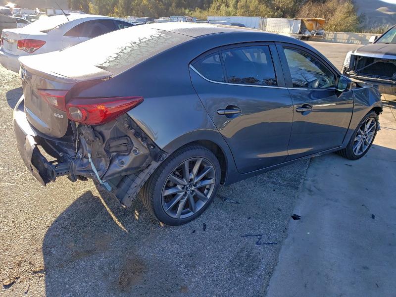 Photo 3 from auction – 2018 MAZDA 3 TOURING with VIN 3MZBN1V36JM184262