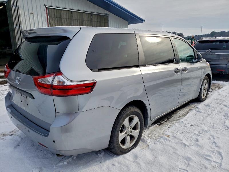 Photo 3 from auction – 2017 TOYOTA SIENNA with VIN 5TDZZ3DC1HS780988