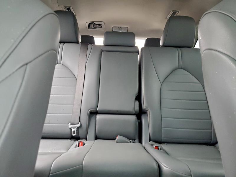 Photo 10 from auction – 2022 TOYOTA HIGHLANDER with VIN 5TDHZRBH4NS172763