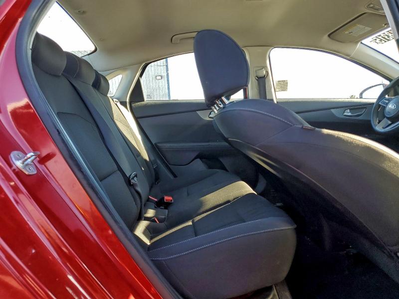 Photo 10 from auction – 2021 KIA FORTE FE with VIN 3KPF24AD2ME386611