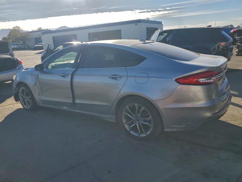 Photo 2 from auction – 2020 FORD FUSION SEL with VIN 3FA6P0CD2LR206841