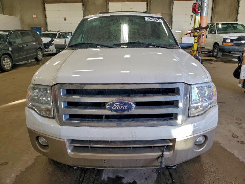 Photo 5 from auction – 2011 FORD EXPEDITION with VIN 1FMJU1J57BEF15216