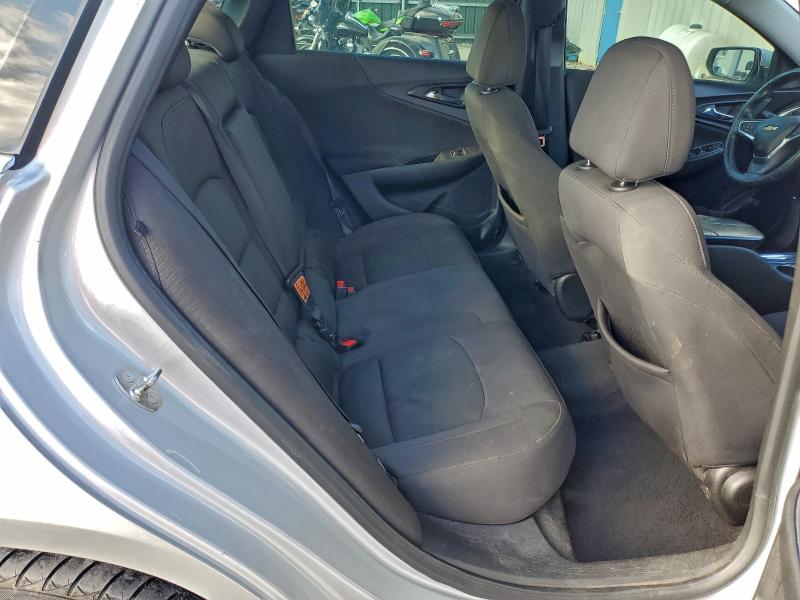 Photo 10 from auction – 2017 CHEVROLET MALIBU LT with VIN 1G1ZE5ST9HF266115