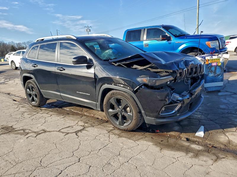 Photo 4 from auction – 2019 JEEP CHEROKEE L with VIN 1C4PJLDB4KD396633