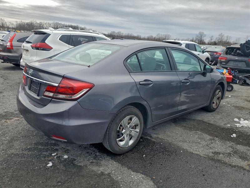 Photo 3 from auction – 2015 HONDA CIVIC LX with VIN 2HGFB2F52FH509340