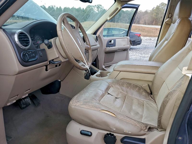 Photo 7 from auction – 2004 FORD EXPEDITION with VIN 1FMRU17W64LA14920