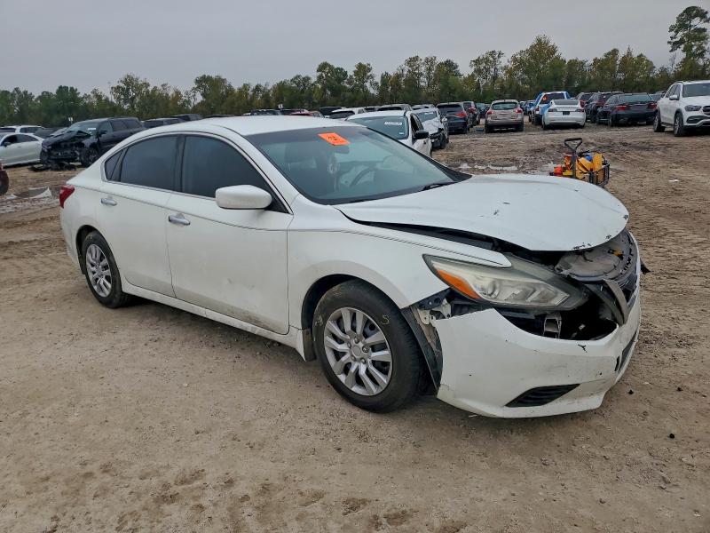 Photo 4 from auction – 2017 NISSAN ALTIMA 2.5 with VIN 1N4AL3AP7HC272747